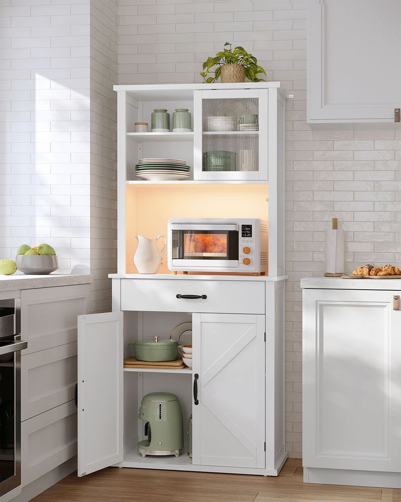 Keukenkast met Verlichting en Stopcontact - De Vries Meubels