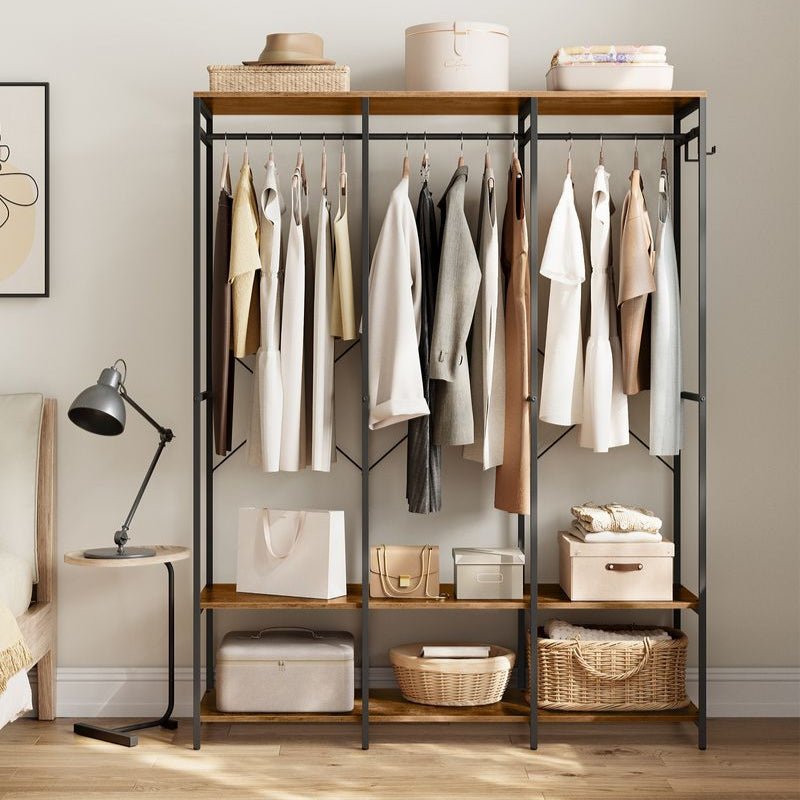 Open kledingkast met metalen frame en houten legplanken - De Vries Meubels